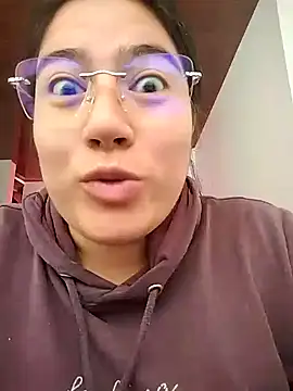 Snapshot of sharitgold chatting on December 2025 03:10:01 PM sharitgold online show from December 2025 03:10:01 PM