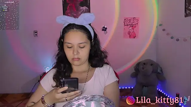 lila kitty81 online show from September 2025 08:31:02 PM