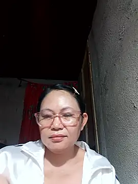 Everleigh mom online show from January 2026 07:46:02 AM