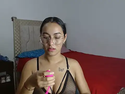 KatyCoupleHot online show from October 2025 09:35:02 PM