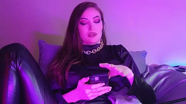 AliceJameson online show from October 2025 09:11:01 PM