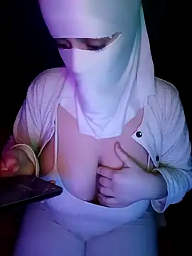 Lamia Queen  online show from December 2025 11:22:01 PM