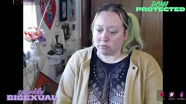 Snapshot of sparklybisexual chatting on March 2026 07:32:01 PM sparklybisexual online show from March 2026 07:32:01 PM