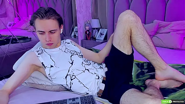 Snapshot of WilliamDyson chatting on November 2025 03:56:01 AM WilliamDyson online show from November 2025 03:56:01 AM