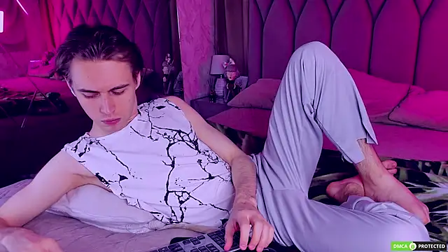 Snapshot of WilliamDyson chatting on November 2025 04:02:02 AM WilliamDyson online show from November 2025 04:02:02 AM