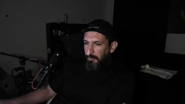 Snapshot of DevilPup75_ chatting on June 2026 01:37:01 AM DevilPup75 online show from June 2026 01:37:01 AM