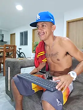 skinny23cm online show from March 2025 09:15:02 AM