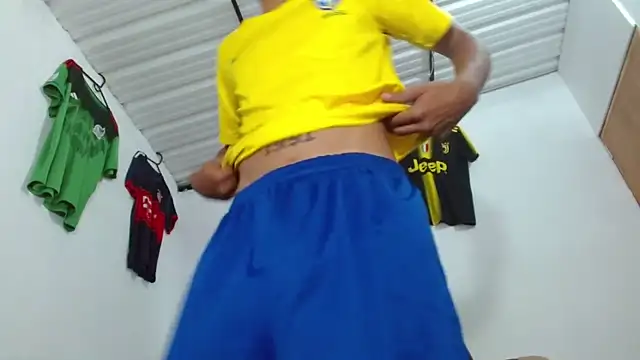 skinny23cm online show from February 2026 03:35:02 PM