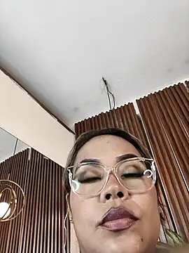 EmilyDuran  online show from October 2025 02:53:01 AM