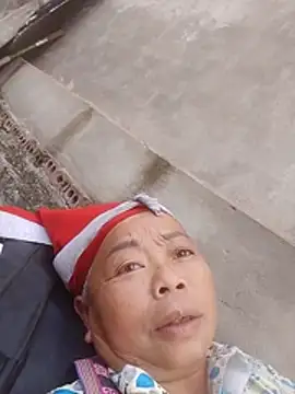 VangLe73 online show from October 2025 07:20:02 AM