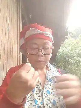 VangLe73 online show from October 2025 08:59:01 AM