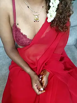 Snapshot of Tamilpallavi chatting on May 2026 10:26:02 PM Tamilpallavi online show from May 2026 10:26:02 PM