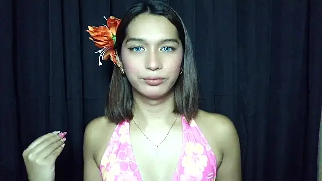 Snapshot of Sophia_Trans chatting on April 2026 07:49:01 PM Sophia Trans online show from April 2026 07:49:01 PM