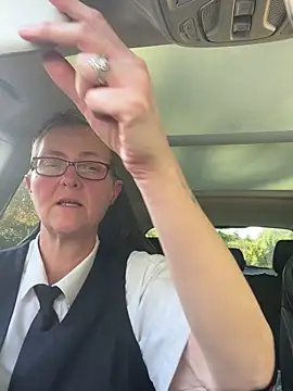 Curvy-Jinx online show from September 2025 10:42:01 AM