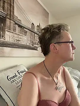 Curvy-Jinx online show from February 2026 09:10:02 AM