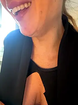 sailor titti online show from January 2026 12:51:01 PM