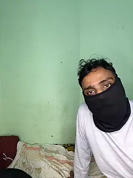 Snapshot of renu_143 chatting on November 2025 12:28:01 PM renu 143 online show from November 2025 12:28:01 PM