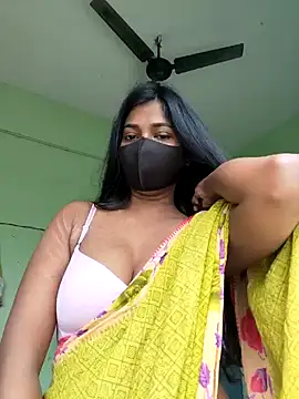 Snapshot of renu_143 chatting on November 2025 05:40:01 AM renu 143 online show from November 2025 05:40:01 AM