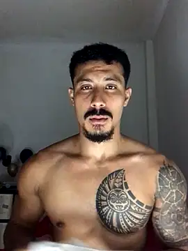 Owenferrara online show from November 2025 04:01:01 AM