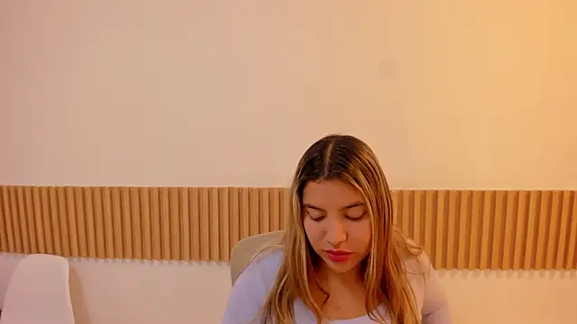 OliviaSweett online show from May 2026 06:58:01 PM