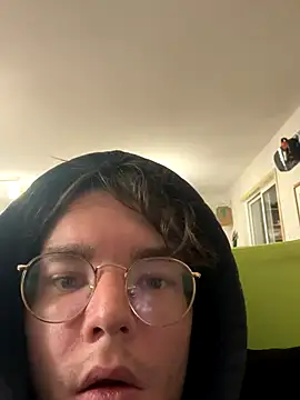 Snapshot of Hungboxer69 chatting on November 2025 02:33:01 AM Hungboxer69 online show from November 2025 02:33:01 AM