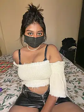 Snapshot of missneha61 chatting on October 2025 10:04:01 PM missneha61 online show from October 2025 10:04:01 PM