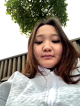 KissMeEva online show from October 2025 02:25:02 PM