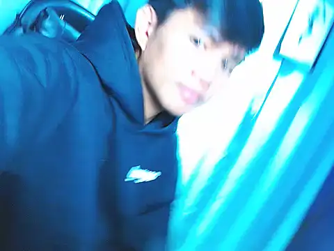 Alexx 143 online show from December 2025 03:52:01 PM