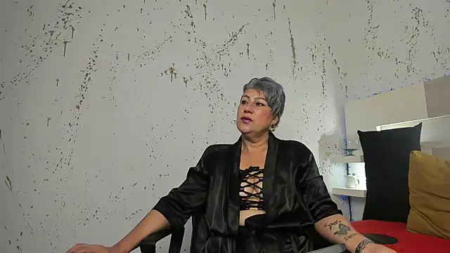 Snapshot of JaddeWalker chatting on October 2025 11:30:01 AM JaddeWalker online show from October 2025 11:30:01 AM
