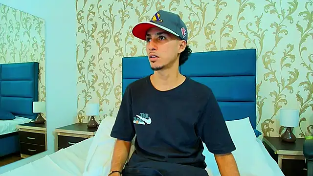 Marcus Jeron online show from November 2025 08:52:01 PM