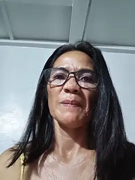 Snapshot of ImYourWoman_55 chatting on May 2026 09:49:02 PM ImYourWoman 55 online show from May 2026 09:49:02 PM