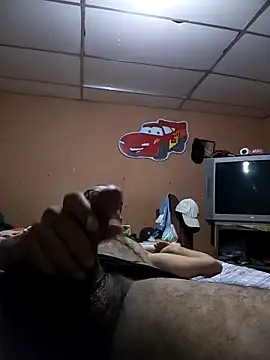 NAUFRAGO 17CM online show from October 2025 12:01:02 AM