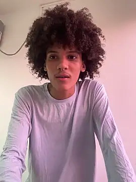 Snapshot of Max_Rain chatting on October 2025 07:56:01 PM Max Rain online show from October 2025 07:56:01 PM