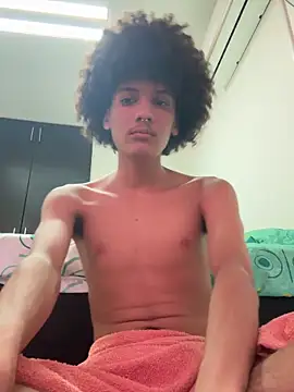 Snapshot of Max_Rain chatting on October 2025 10:01:01 PM Max Rain online show from October 2025 10:01:01 PM