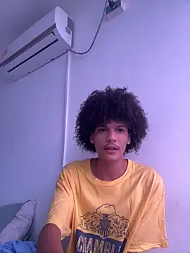 Snapshot of Max_Rain chatting on October 2025 05:13:02 PM Max Rain online show from October 2025 05:13:02 PM