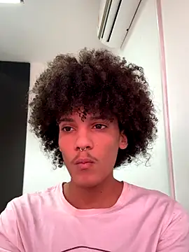 Snapshot of Max_Rain chatting on November 2025 07:16:02 PM Max Rain online show from November 2025 07:16:02 PM