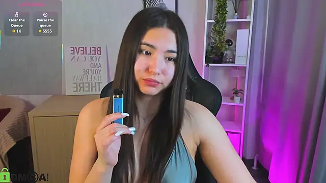 Megan Williamms online show from November 2025 09:33:01 AM