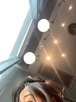 xiao-mo520 online show from November 2025 06:33:02 AM