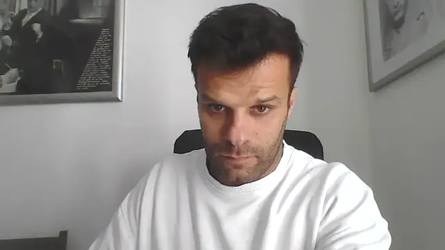 Snapshot of FROCETTO93 chatting on October 2025 12:24:01 PM FROCETTO93 online show from October 2025 12:24:01 PM