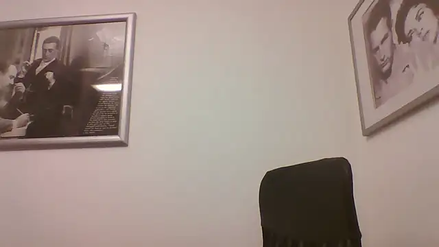 Snapshot of FROCETTO93 chatting on October 2025 05:01:01 PM FROCETTO93 online show from October 2025 05:01:01 PM