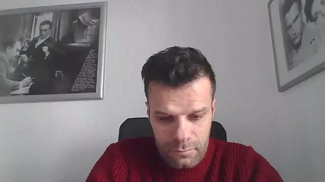 Snapshot of FROCETTO93 chatting on December 2025 08:30:02 AM FROCETTO93 online show from December 2025 08:30:02 AM