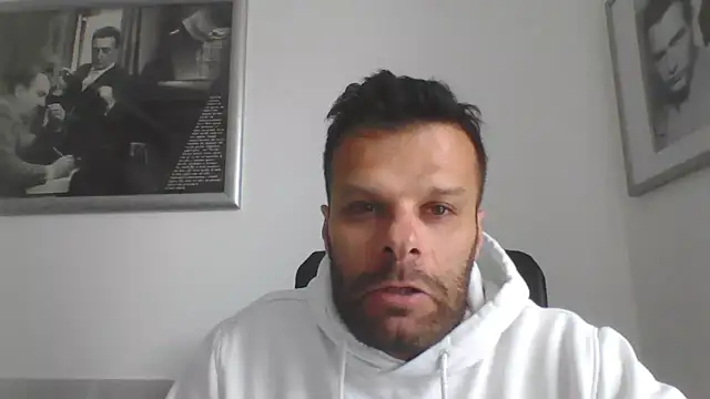 Snapshot of FROCETTO93 chatting on May 2026 07:13:02 AM FROCETTO93 online show from May 2026 07:13:02 AM