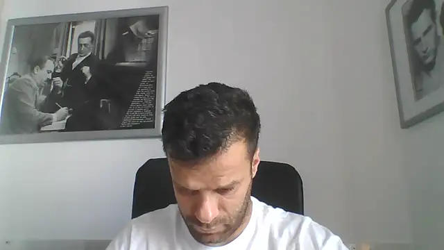 Snapshot of FROCETTO93 chatting on June 2026 06:20:01 AM FROCETTO93 online show from June 2026 06:20:01 AM