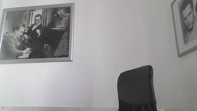 Snapshot of FROCETTO93 chatting on June 2026 06:52:02 AM FROCETTO93 online show from June 2026 06:52:02 AM