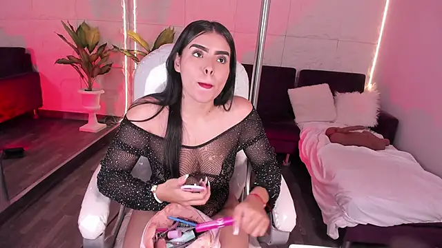 LovelyEyesx online show from November 2025 05:23:01 PM