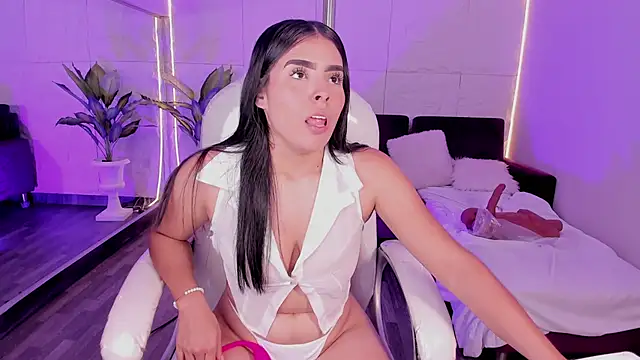 LovelyEyesx online show from November 2025 05:13:02 PM