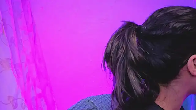 Snapshot of Miranda_sexlove_ chatting on February 2026 06:00:02 AM Miranda sexlove online show from February 2026 06:00:02 AM