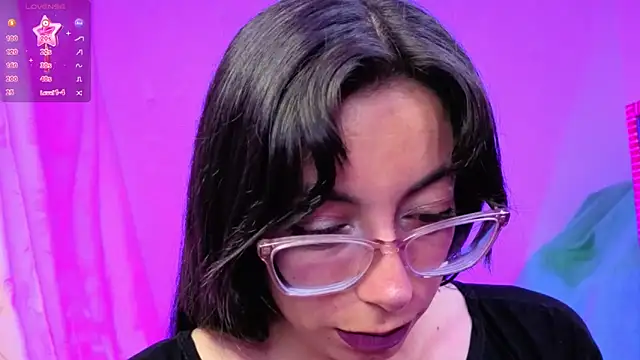 Snapshot of Miranda_sexlove_ chatting on February 2026 07:03:02 PM Miranda sexlove online show from February 2026 07:03:02 PM