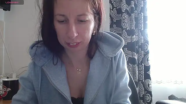 Snapshot of RosieHayes chatting on November 2025 10:21:01 AM RosieHayes online show from November 2025 10:21:01 AM