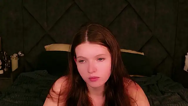 Gaby Essen online show from November 2025 08:41:02 PM